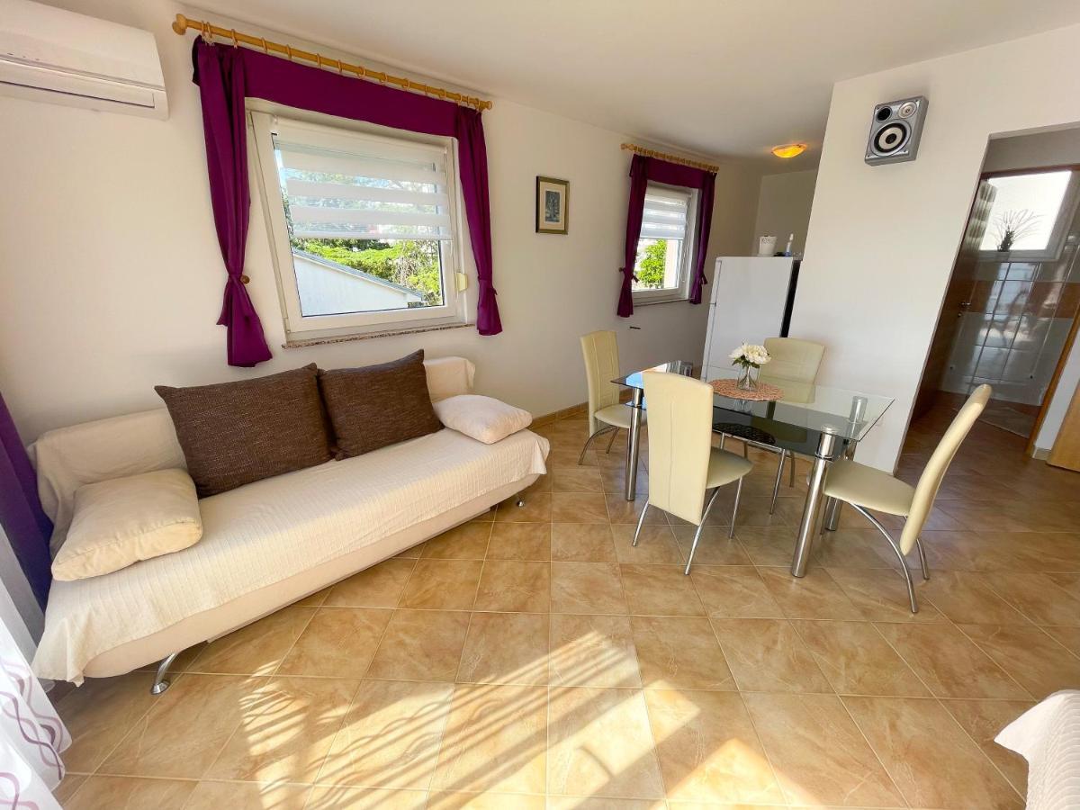 Apartment Nika 2 Dramalj Exteriér fotografie